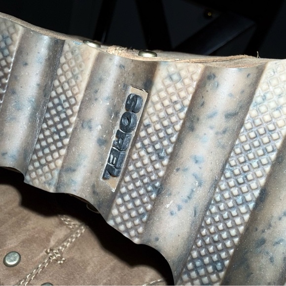 Sorel Brown Ankle Boots - Picture 9 of 11